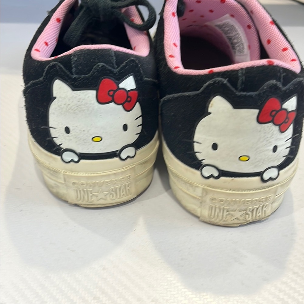 Hello Kitty x Converse One star 8.5